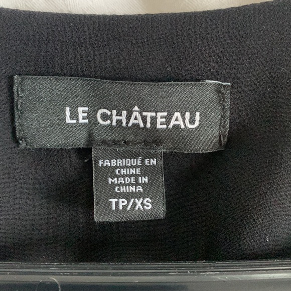 Le Chateau Women’s Sz. XS Wing Sleeved Dress - Picture 4 of 8